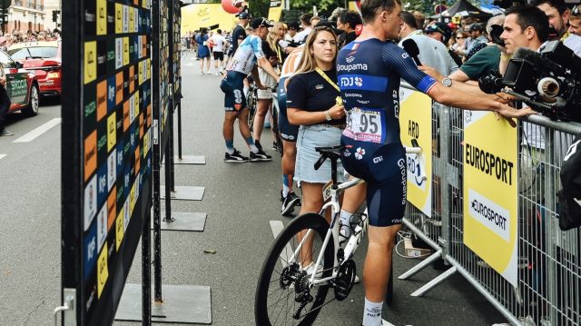 Coline Briquet  Le Tour, c’est une machine  laver qui peut vite vous essorer 